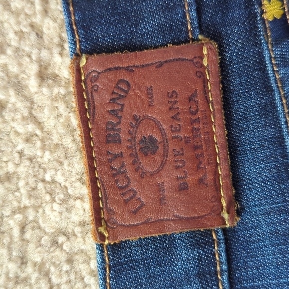 Lucky Brand Sweet' N Low Bootcut Dark Wash Denim Jeans Size 6/28 - Picture 8 of 9